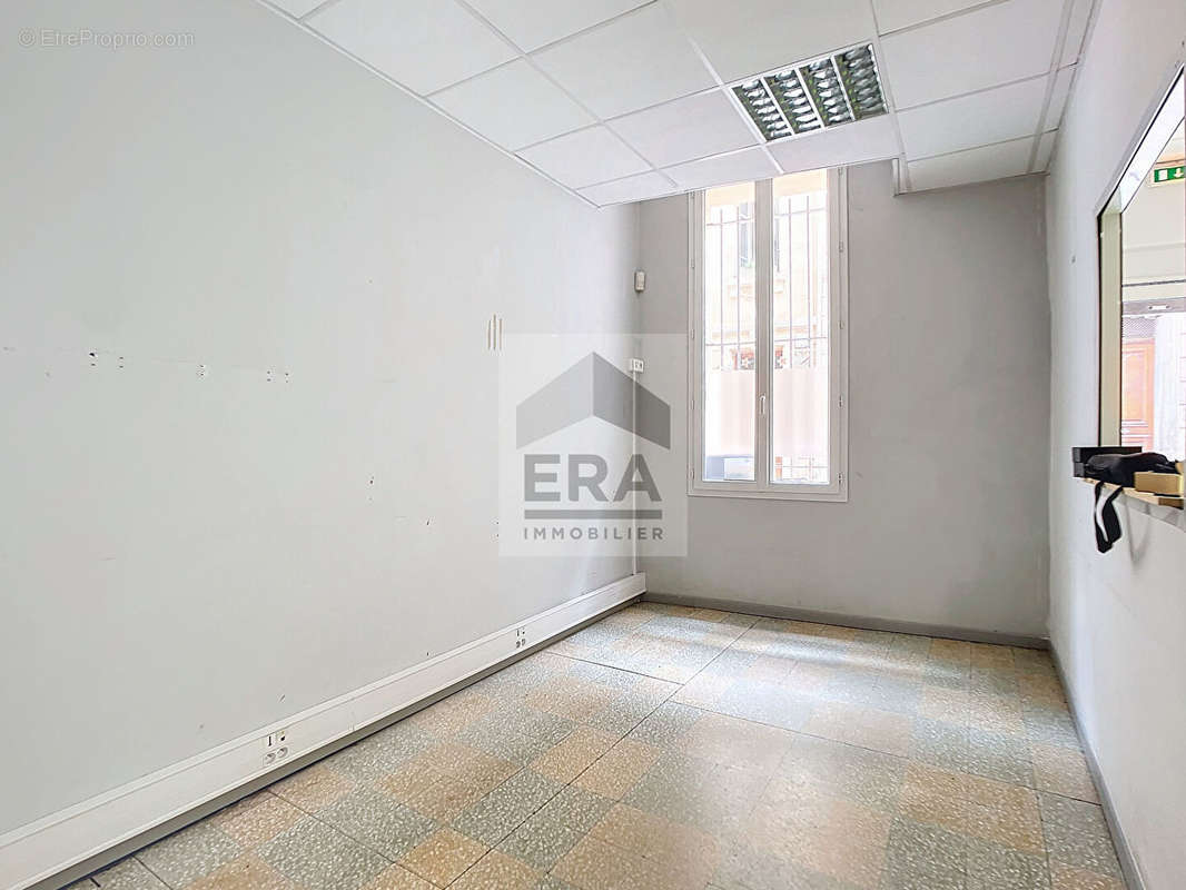 Appartement à MARSEILLE-1E