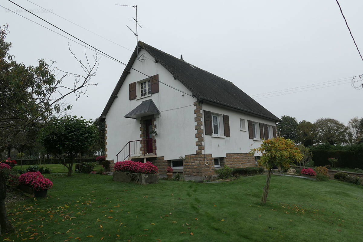 Maison à MORTAIN