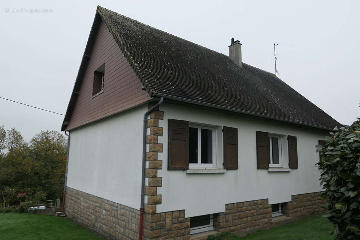 Maison à MORTAIN