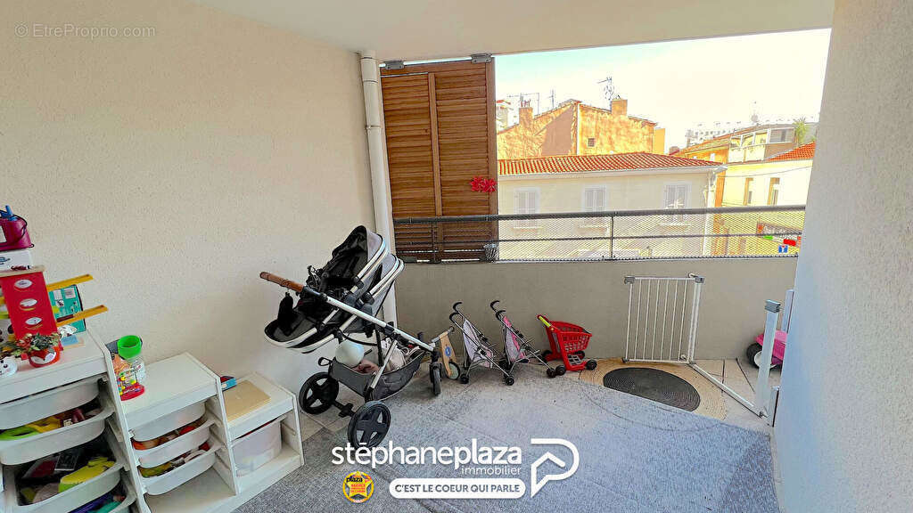 Appartement à MARSEILLE-8E