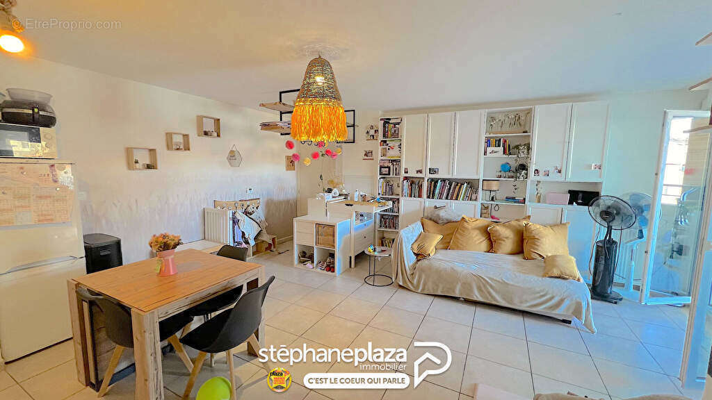 Appartement à MARSEILLE-8E