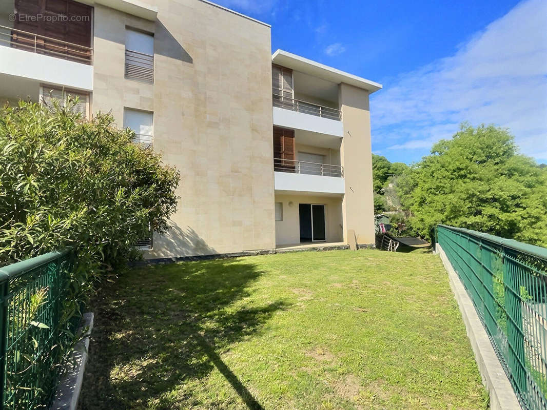 Appartement à MARSEILLE-12E