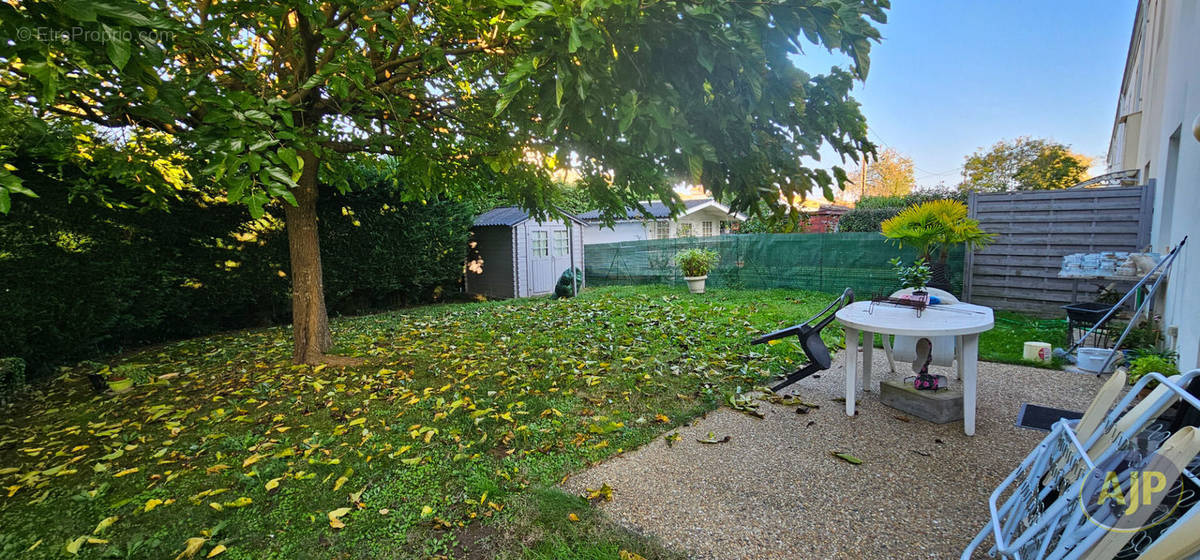 Appartement à SAINTES