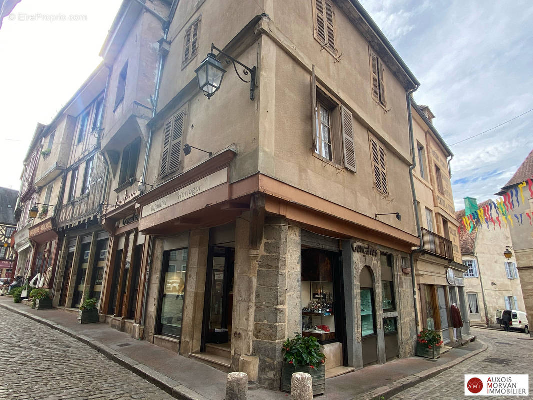 Commerce à SEMUR-EN-AUXOIS