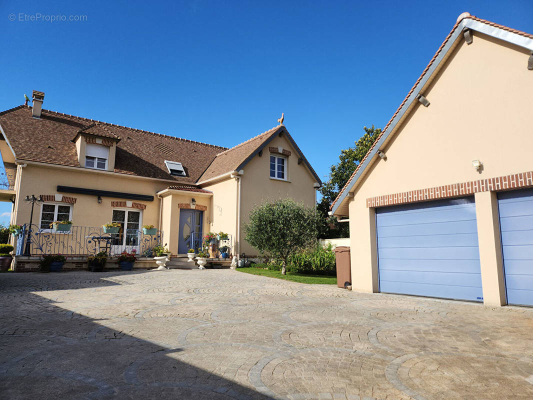 Maison à NOAILLES