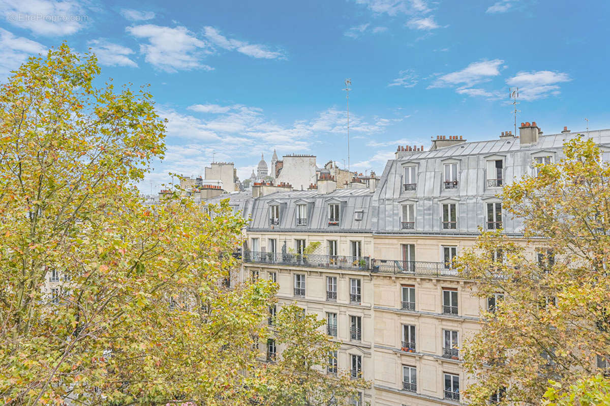 Appartement à PARIS-18E