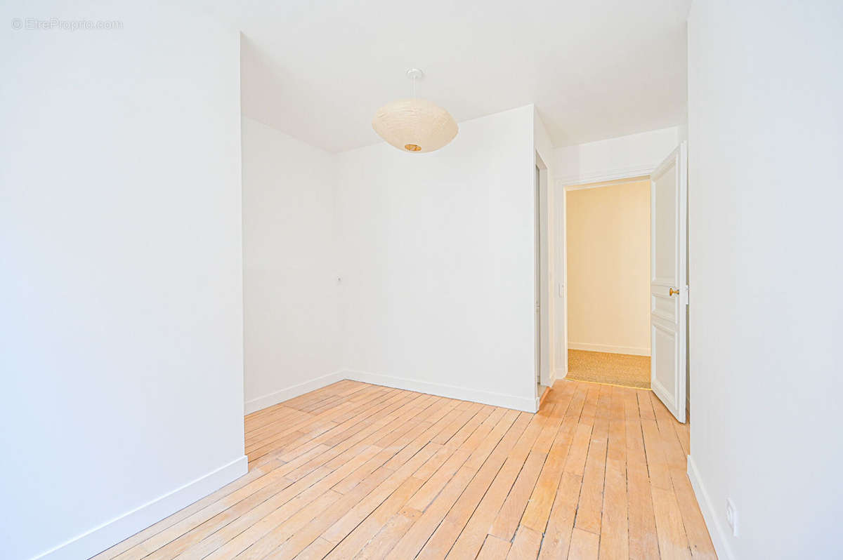 Appartement à PARIS-9E