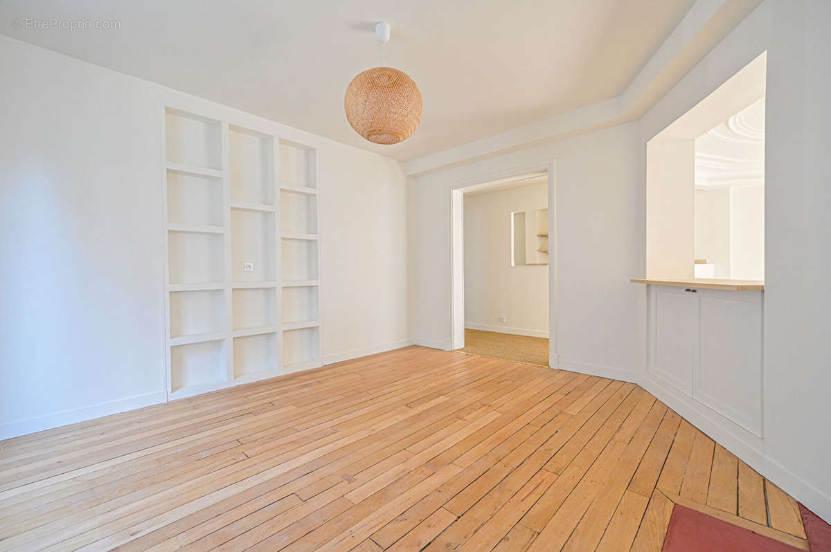 Appartement à PARIS-9E