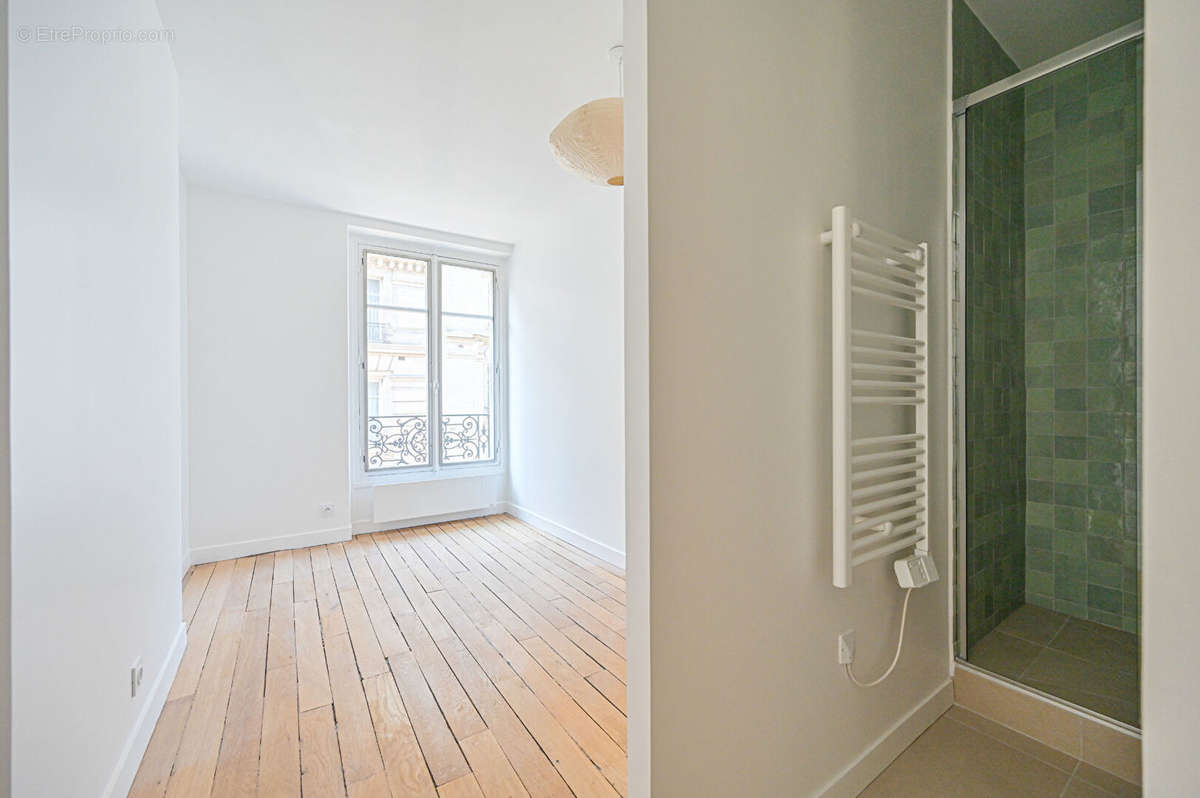 Appartement à PARIS-9E