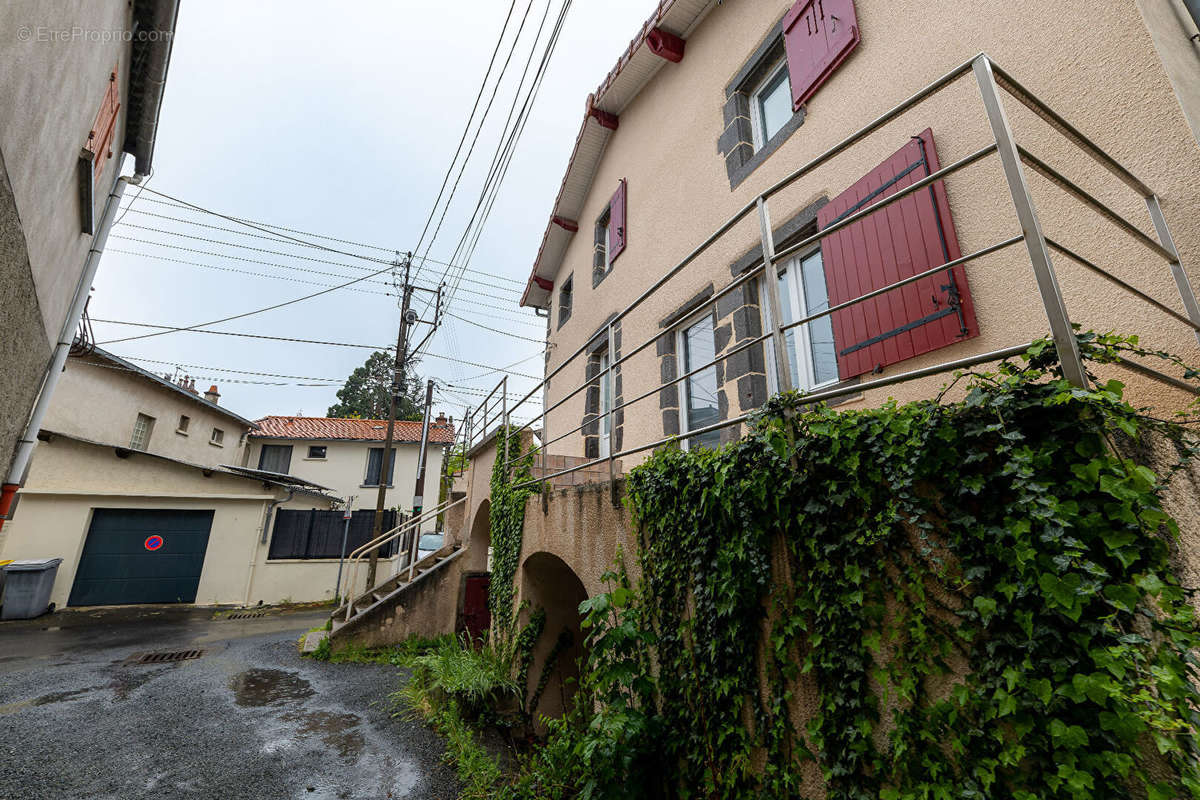 Maison à BLANZAT