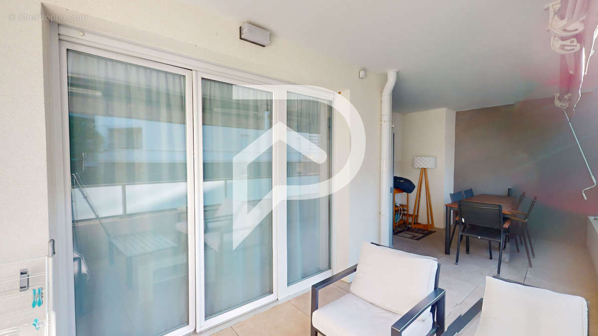 Appartement à VILLENEUVE-LOUBET