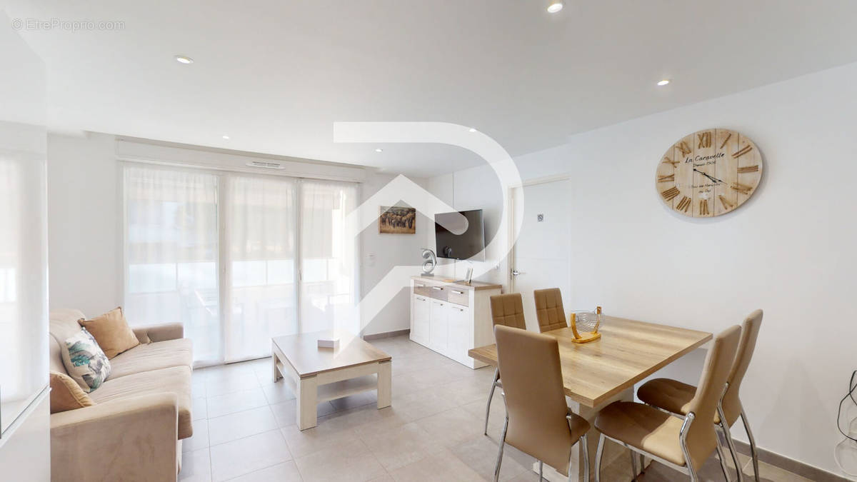 Appartement à VILLENEUVE-LOUBET