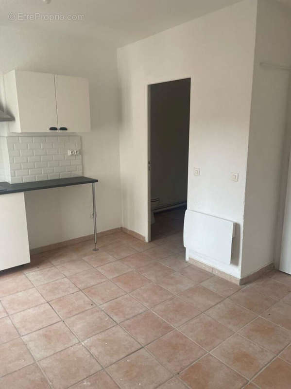 Appartement à MARSEILLE-3E