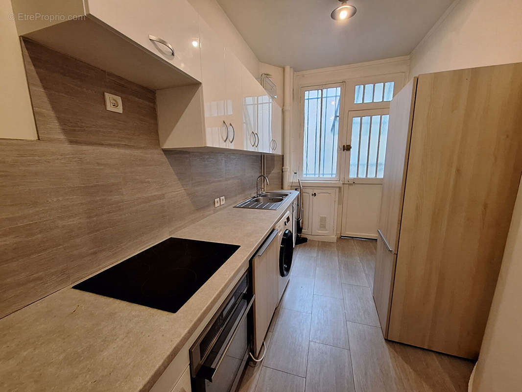 Appartement à PARIS-15E