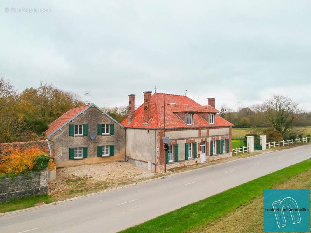 Photo 1 - Maison à LONGUEVILLE-SUR-AUBE