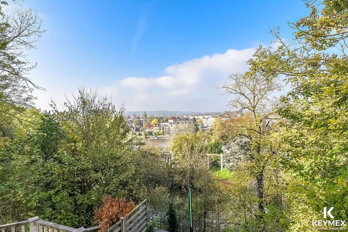 Appartement à BEAUMONT-SUR-OISE