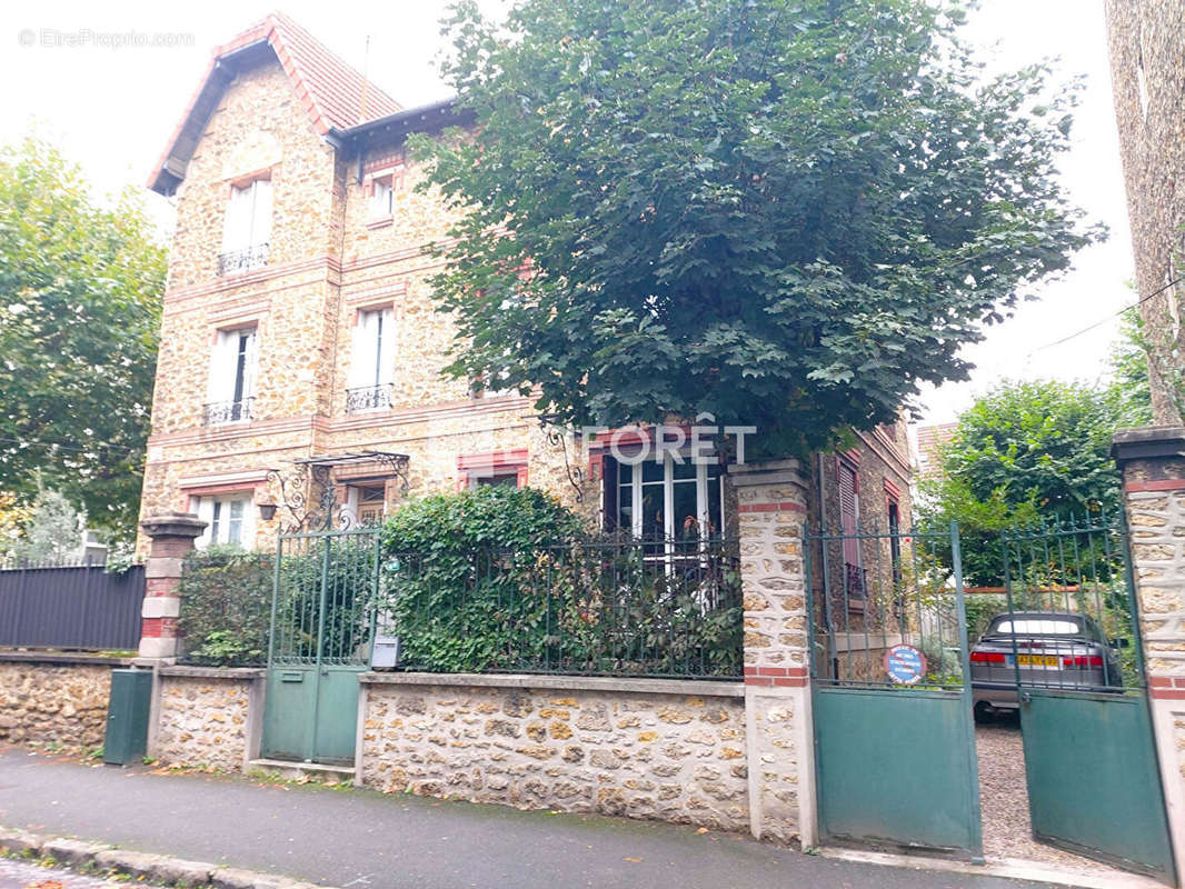 Maison à LE RAINCY