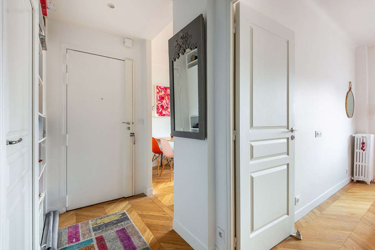 Appartement à PARIS-15E