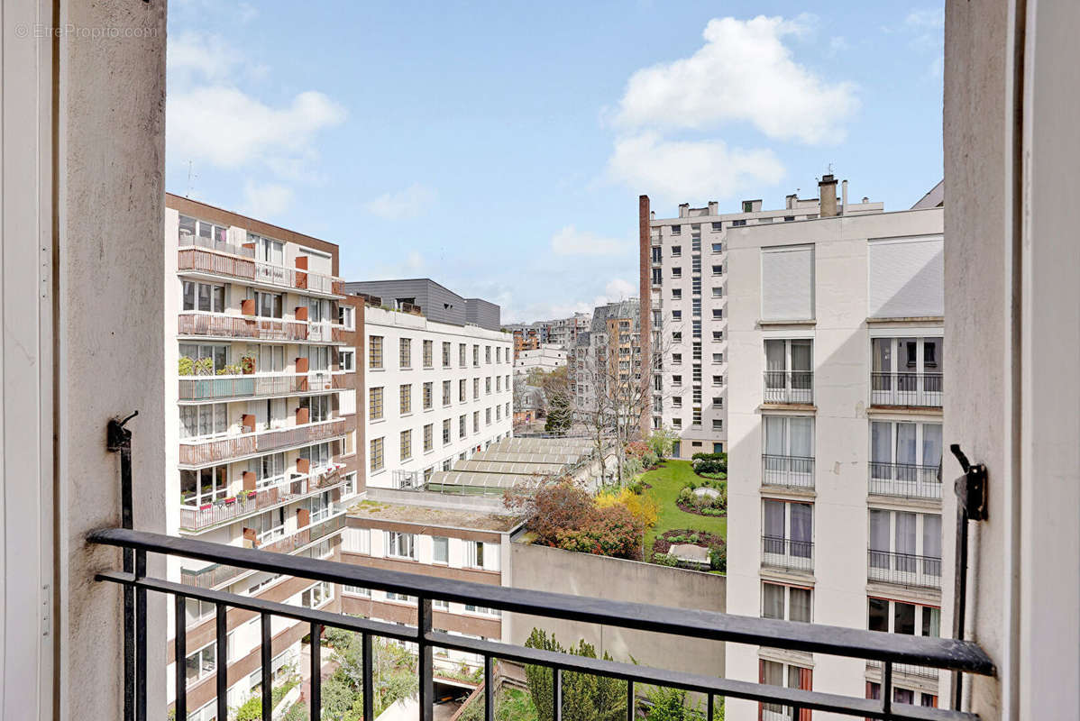 Appartement à PARIS-10E