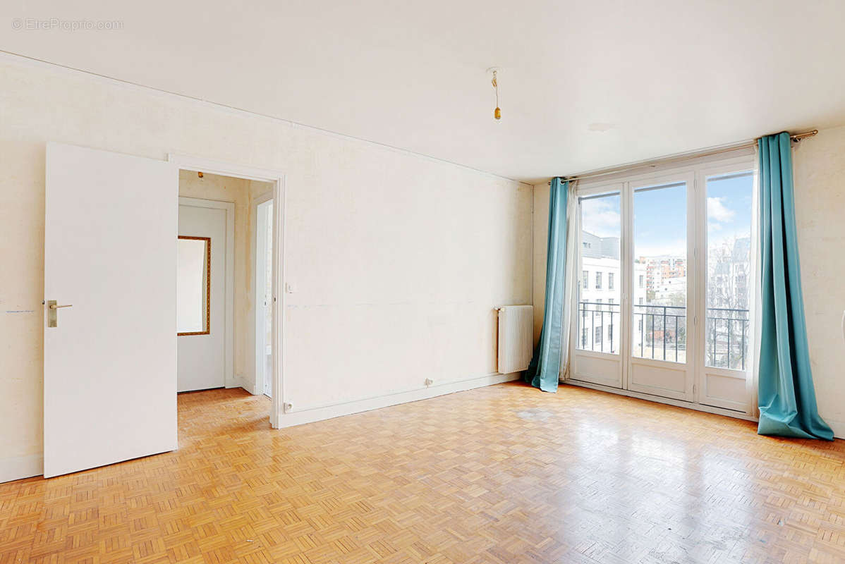 Appartement à PARIS-10E