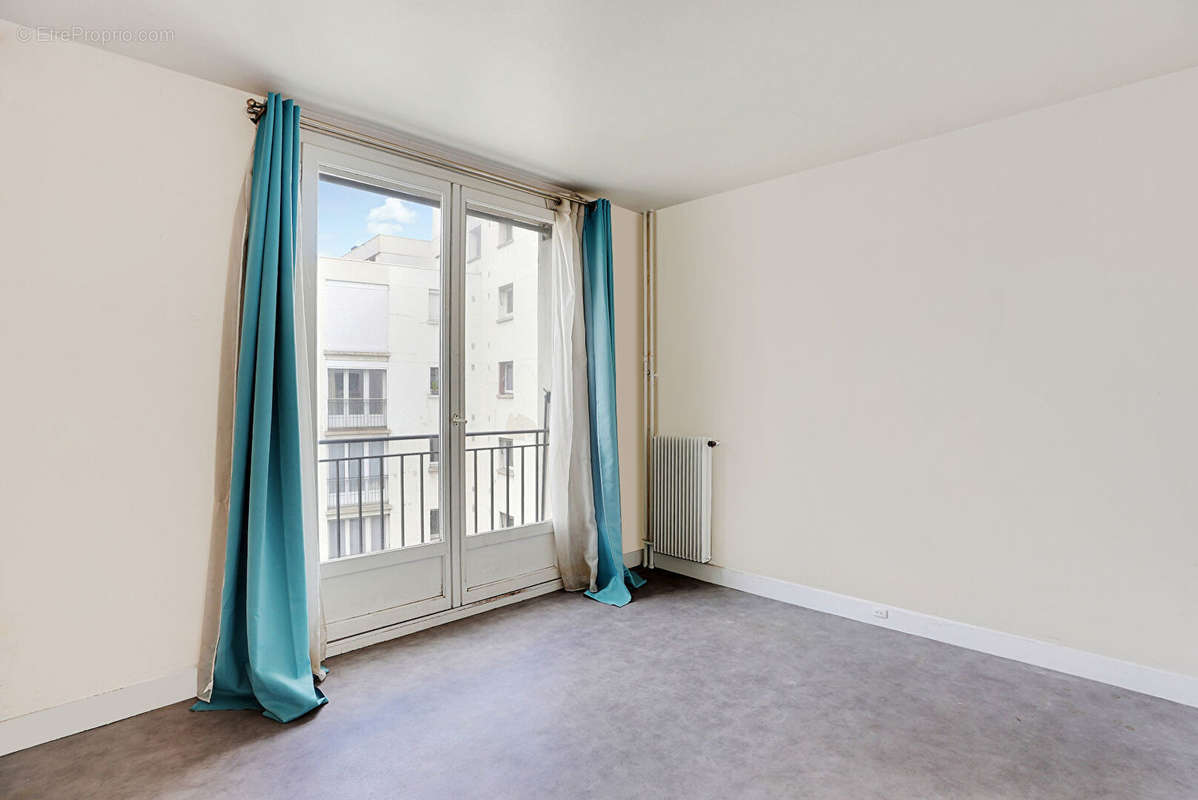 Appartement à PARIS-10E