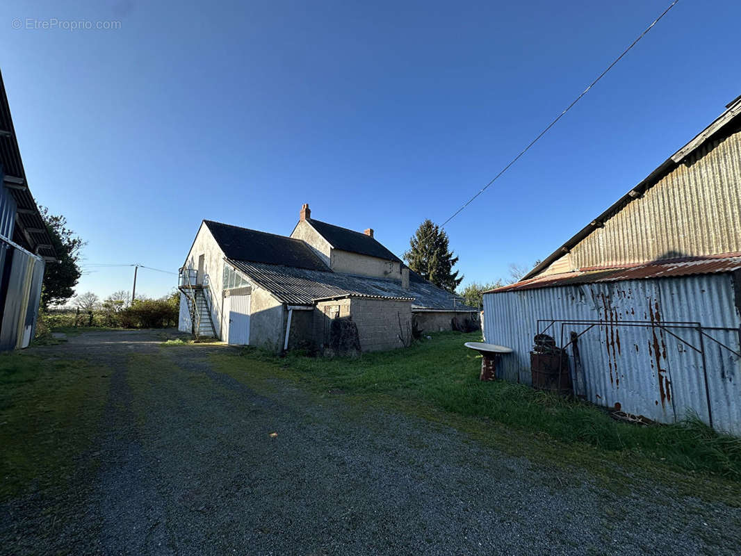 Maison à TREILLIERES