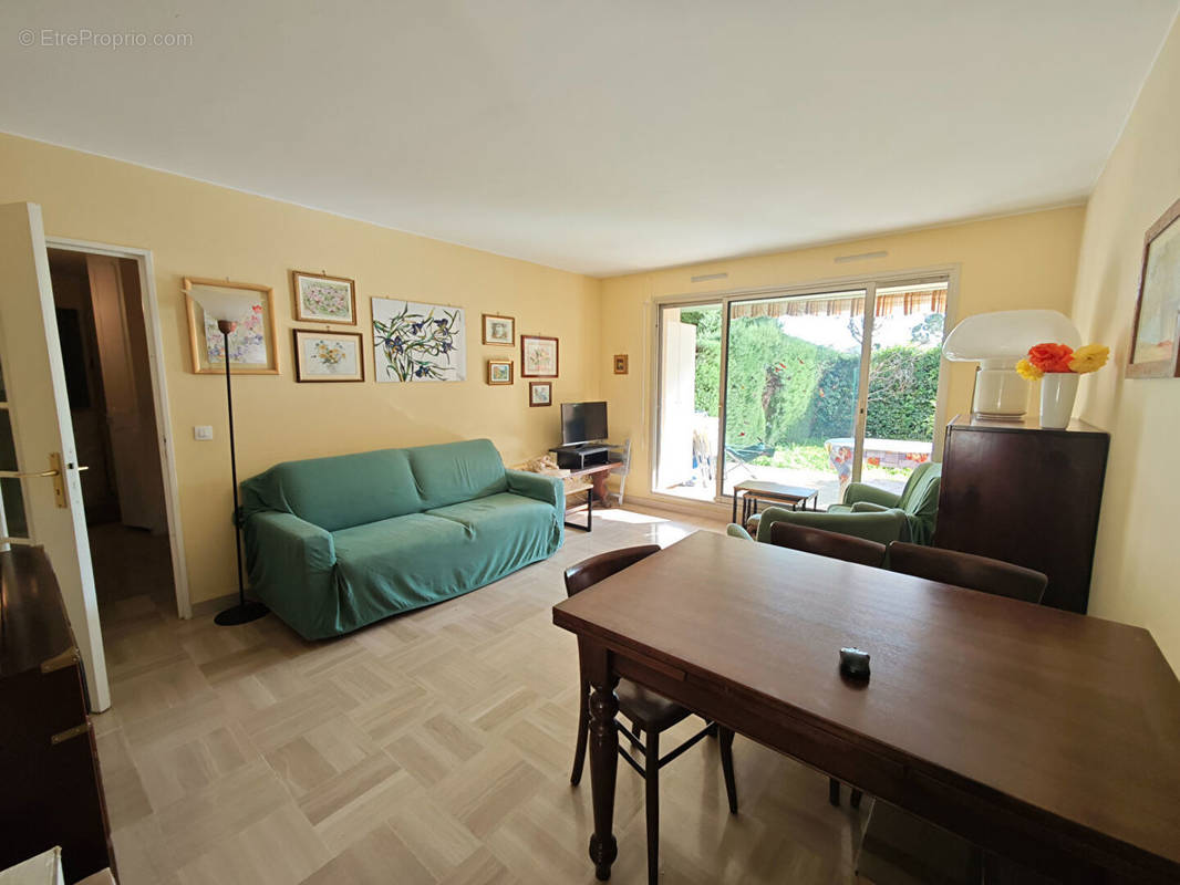 Appartement à VENCE