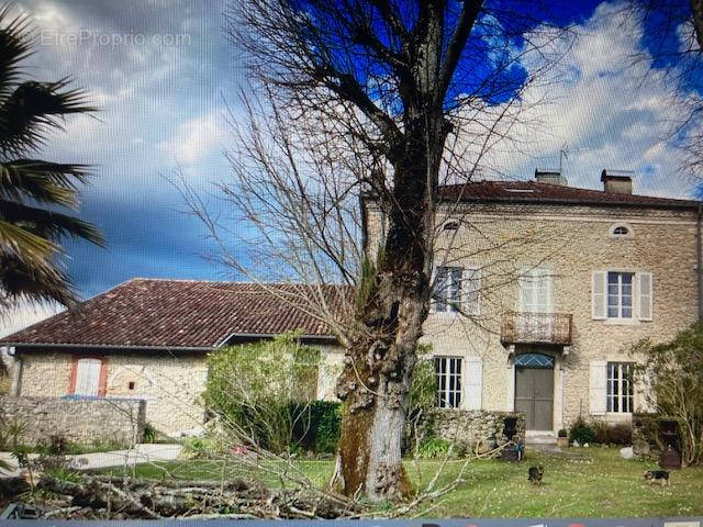 Maison à PEYREHORADE