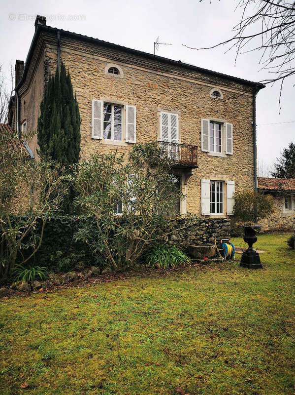 Maison à PEYREHORADE