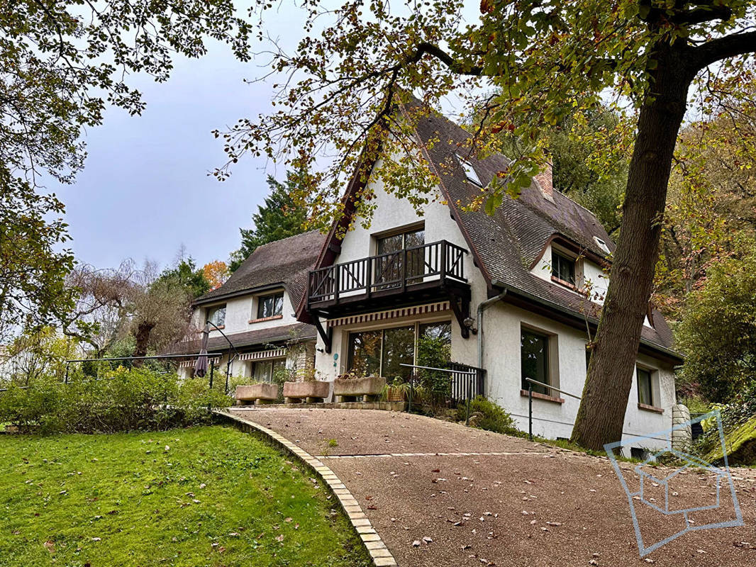 Maison à SAINT-REMY-LES-CHEVREUSE