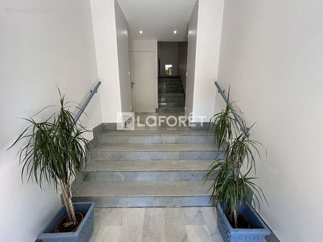 Appartement à MARSEILLE-8E