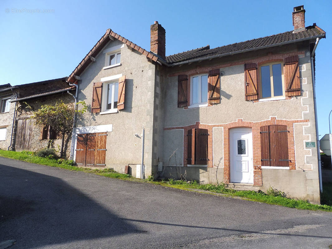 Maison à SAINT-PRIEST-TAURION