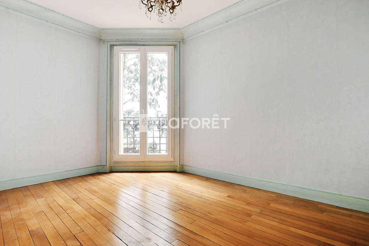 Appartement à PARIS-15E