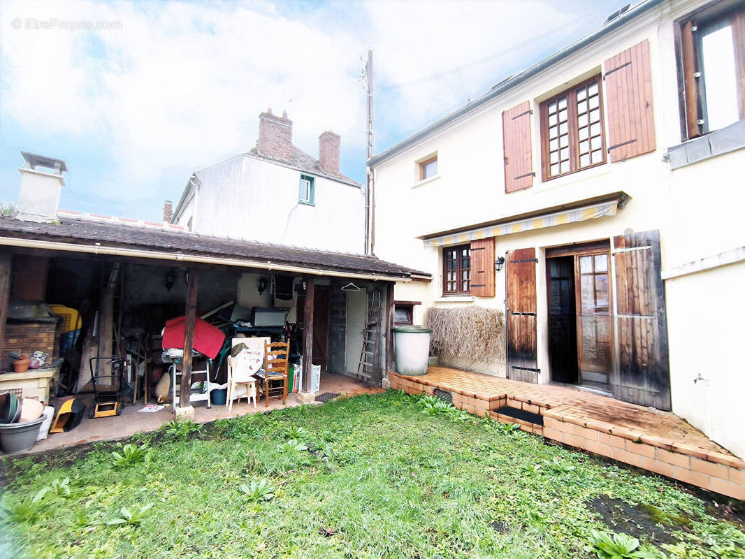 Maison à BEAUMONT-SUR-OISE