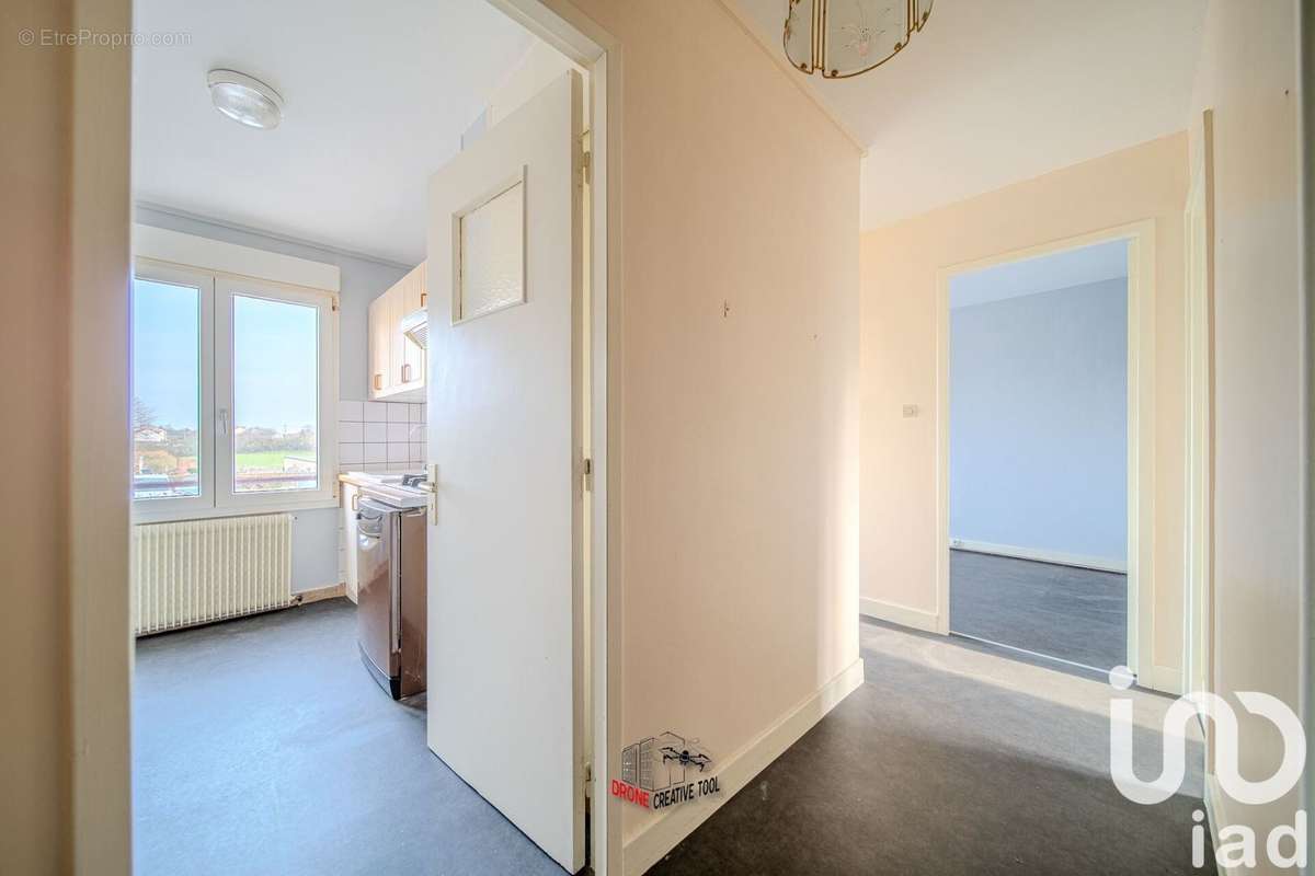 Photo 2 - Appartement à VITRY-SUR-ORNE