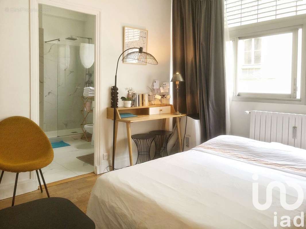 Photo 6 - Appartement à PARIS-8E