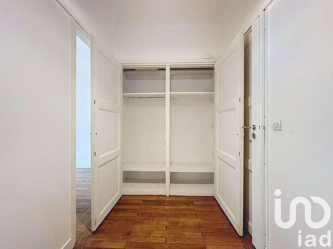 Photo 4 - Appartement à LEVALLOIS-PERRET