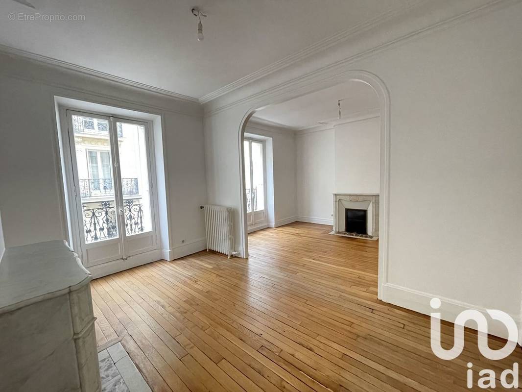 Photo 1 - Appartement à PARIS-16E