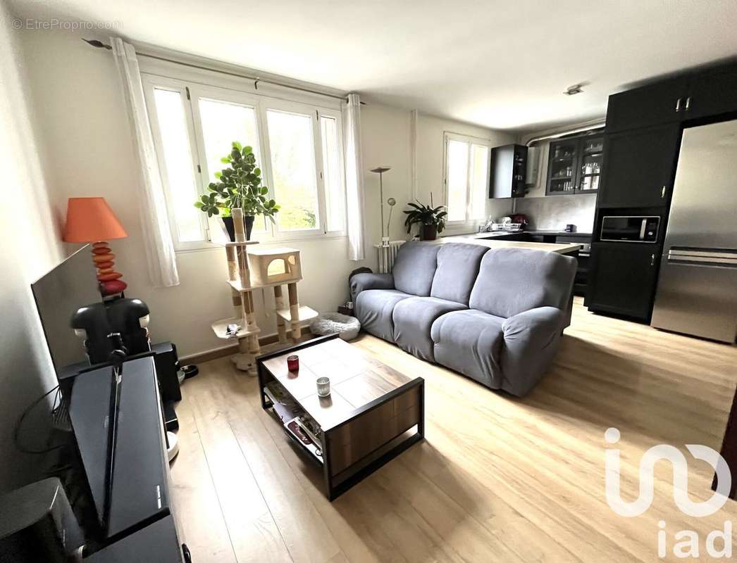 Photo 3 - Appartement à LA GARENNE-COLOMBES