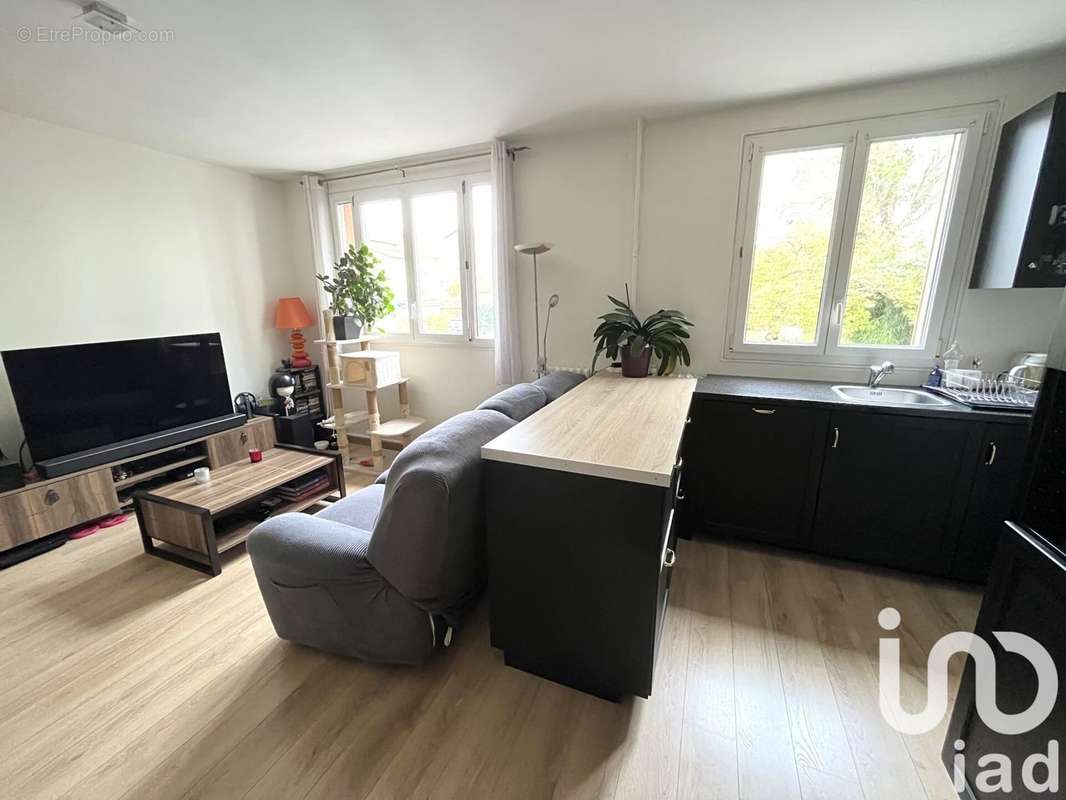 Photo 6 - Appartement à LA GARENNE-COLOMBES