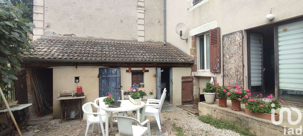 Photo 2 - Maison à VILLENEUVE-SUR-ALLIER