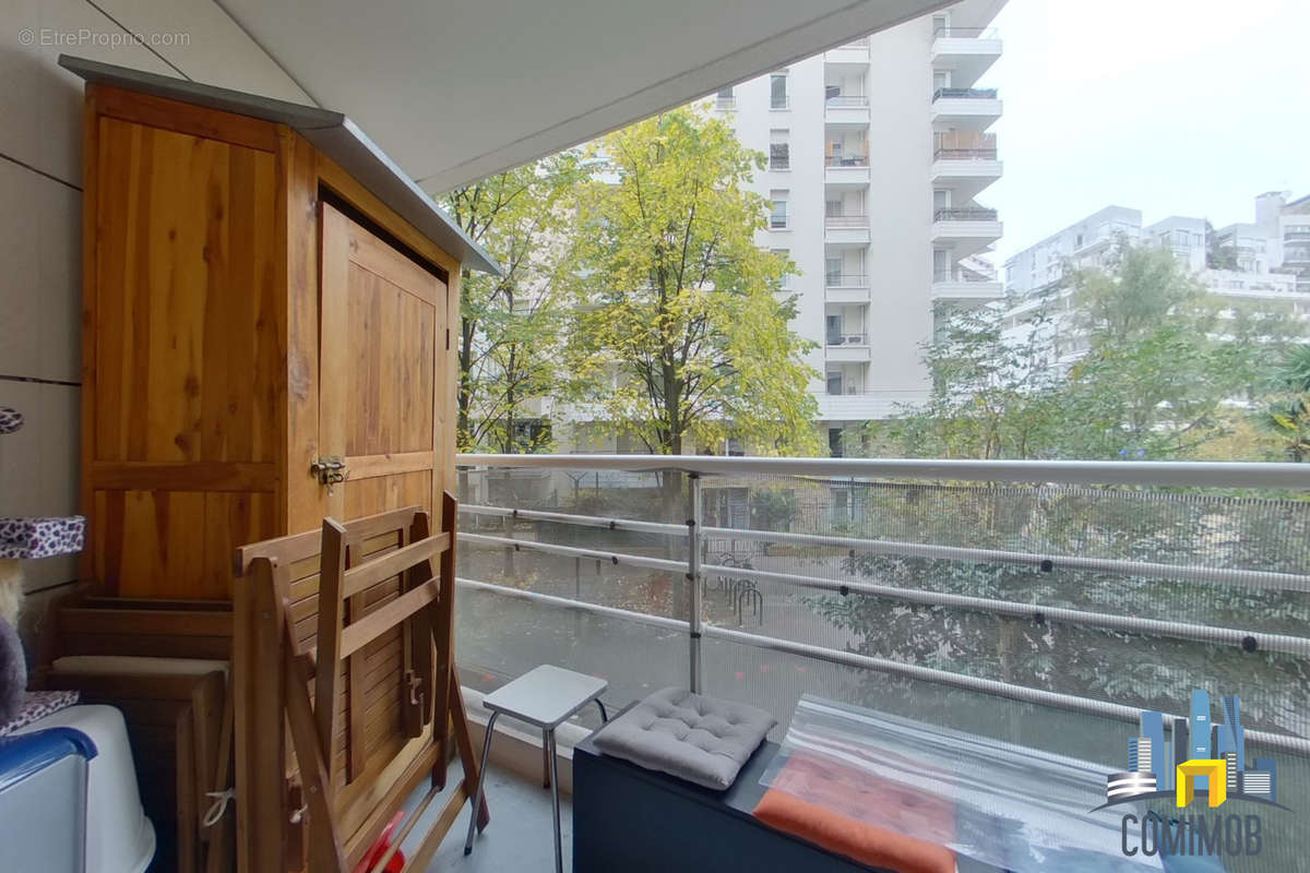 Appartement à COURBEVOIE