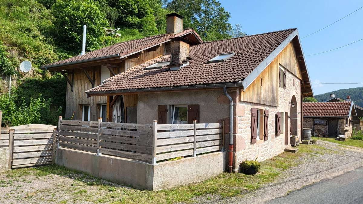 facade ouest - Maison à RAON-AUX-BOIS