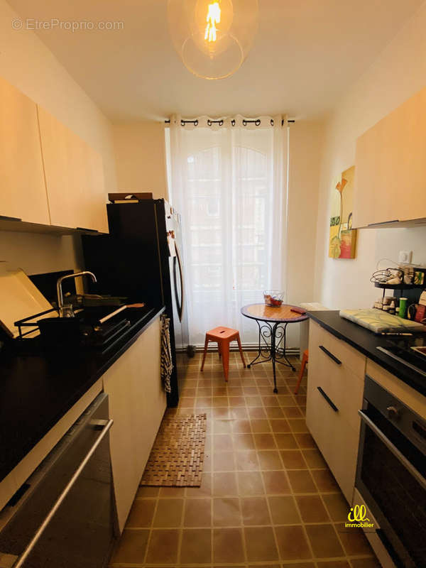 Appartement à CHARLEVILLE-MEZIERES