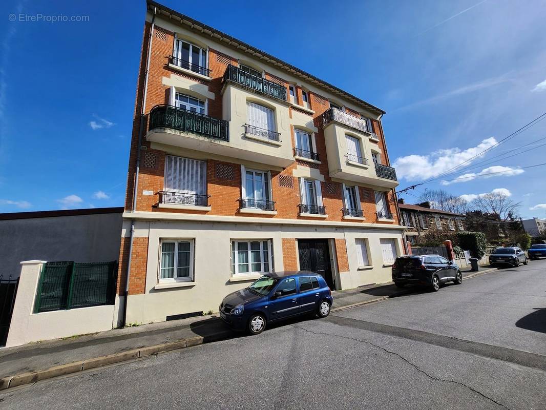 Appartement à MAISONS-ALFORT