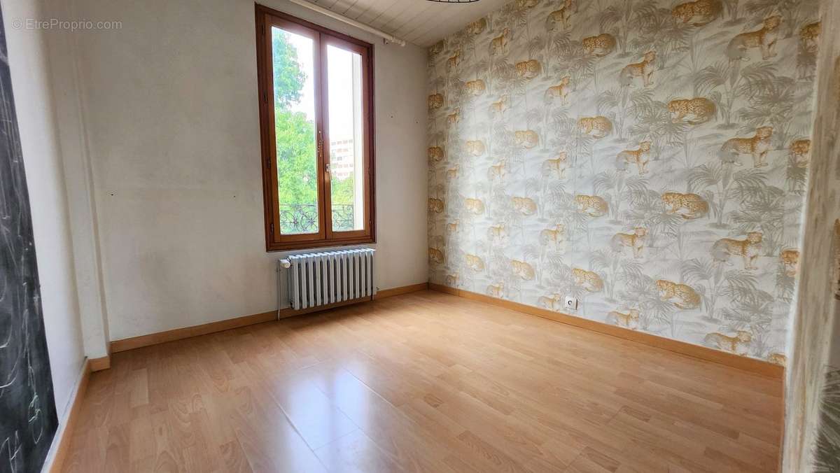 Appartement à MAISONS-ALFORT