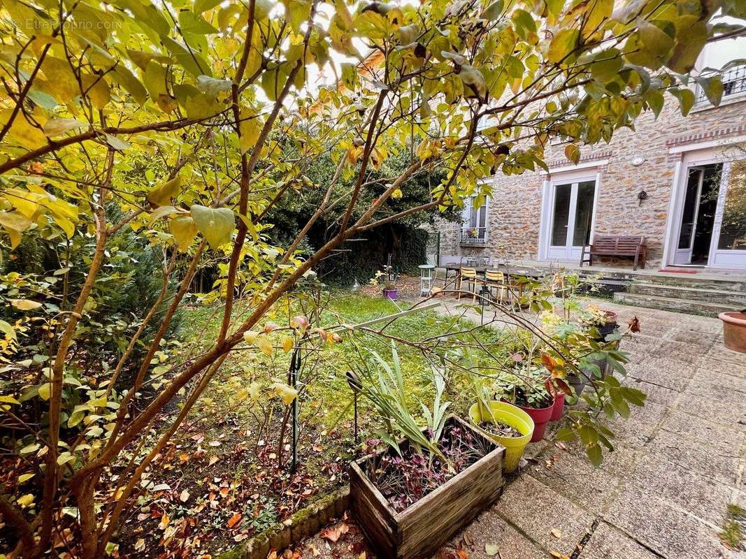 Appartement à MAISONS-ALFORT