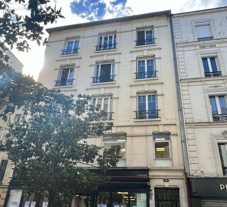 Façade immeuble - Appartement à ASNIERES-SUR-SEINE