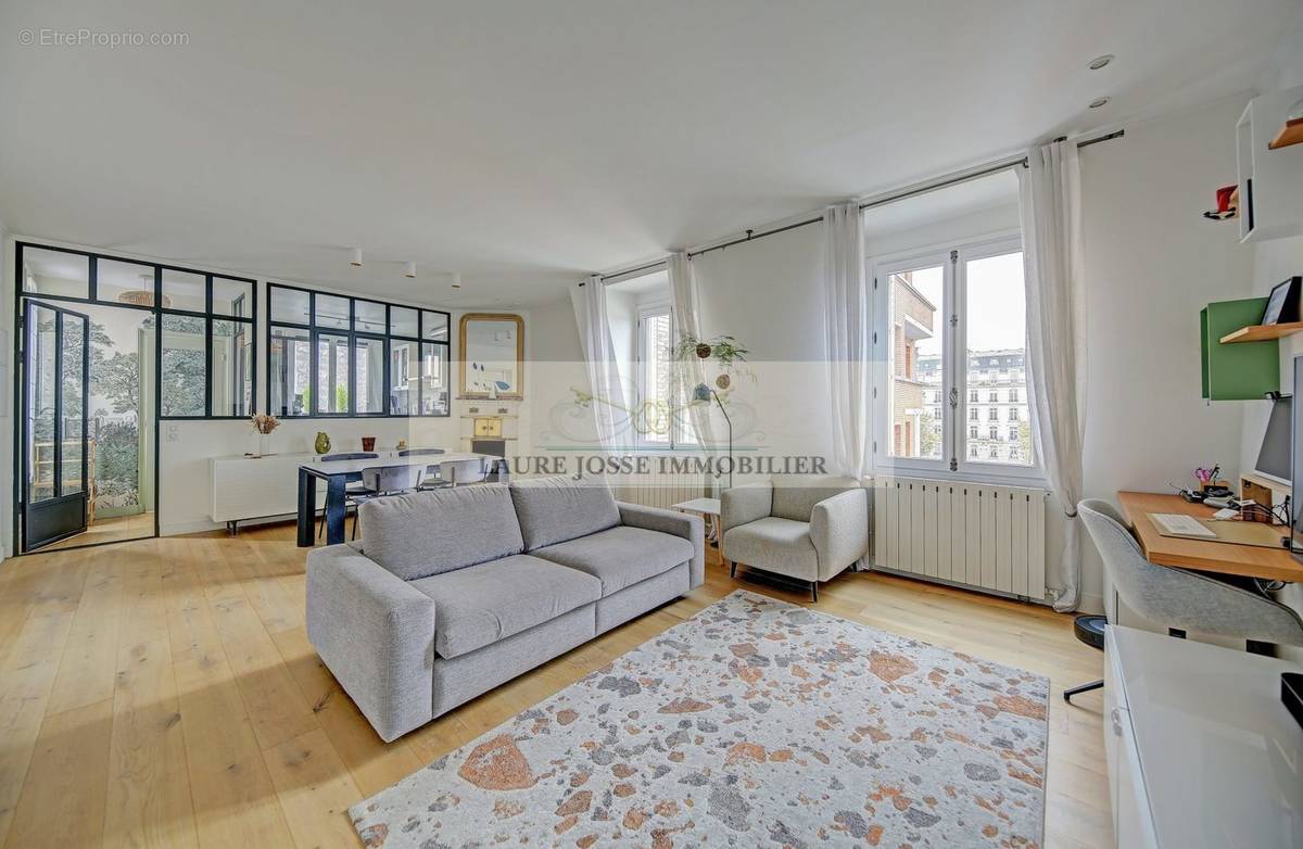 Appartement à NEUILLY-SUR-SEINE