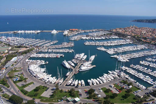 Commerce à ANTIBES